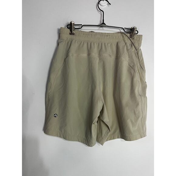 Lululemon Pace Breaker Linerless Short 7" in Fog Oak Size Small - Picture 2 of 7